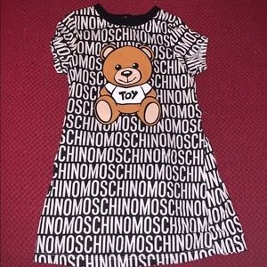 Toddler Moschino black & white Teddy Dress ❤️